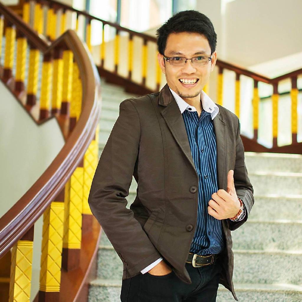 กฤติเดช ฉายจรุง